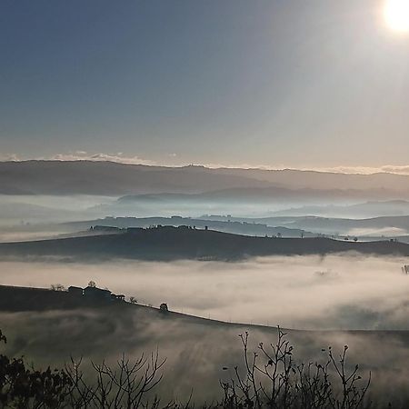 La Vigna Del Parroco Apartment Verduno Bagian luar foto