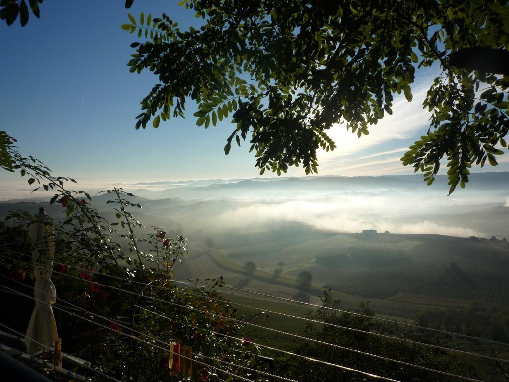La Vigna Del Parroco Apartment Verduno Ruang foto