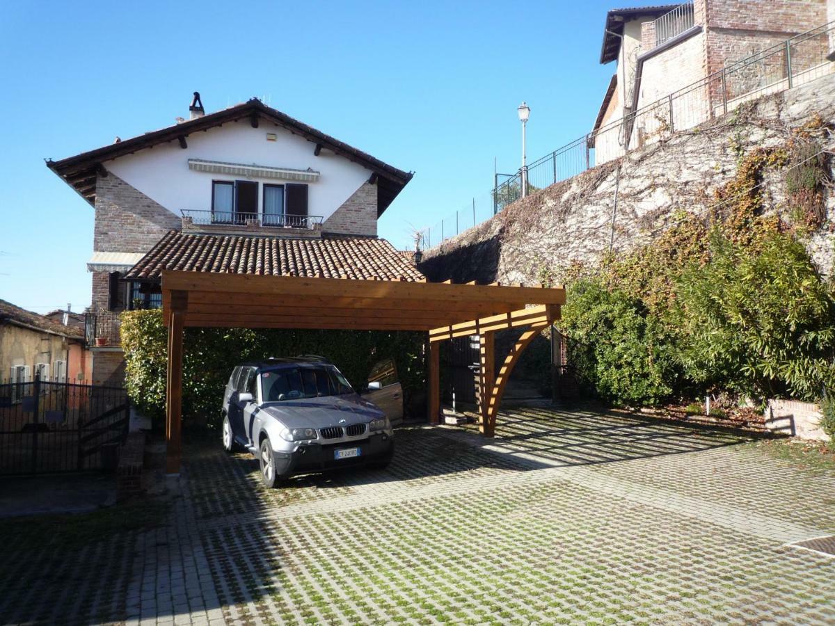 La Vigna Del Parroco Apartment Verduno Bagian luar foto